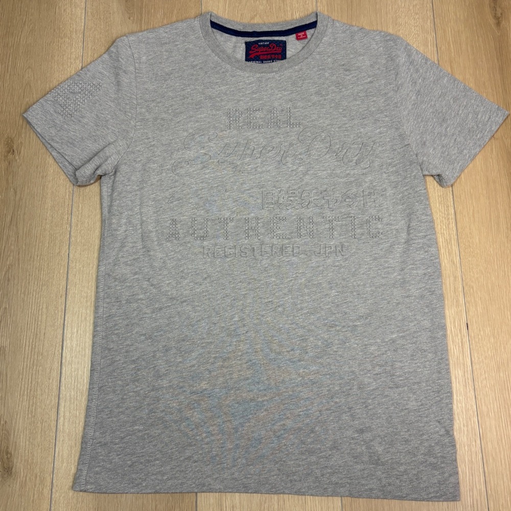 Superdry Vintage Authentic Mens Grey Embossed Graphic T-Shirt Size Large L